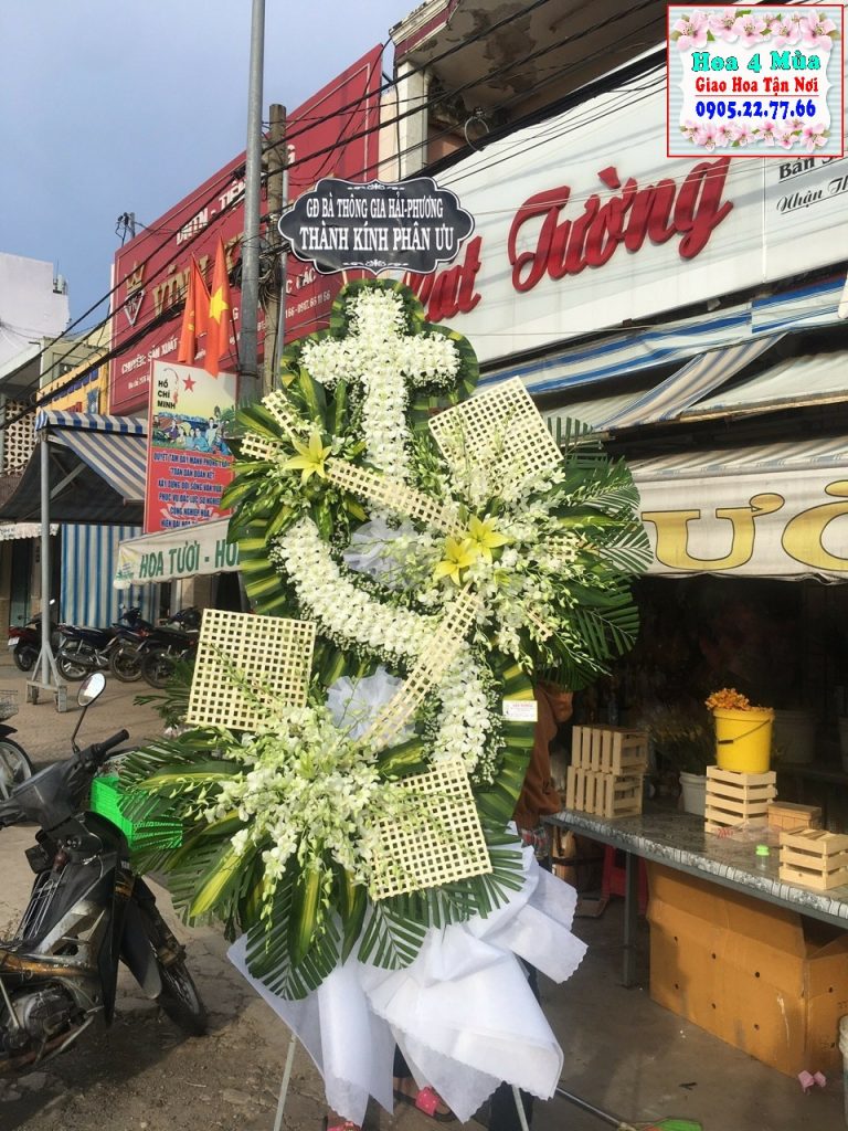 Mẫu hoa chia buồn tại tiệm hoa huyện Kiến Thụy, Hải Phòng 