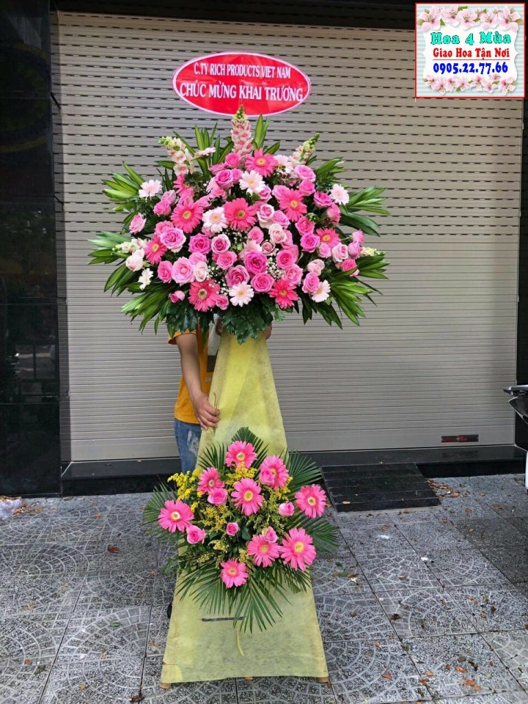 Mẫu hoa khai trương tại tiệm hoa Hà Đông, Hà Nội 