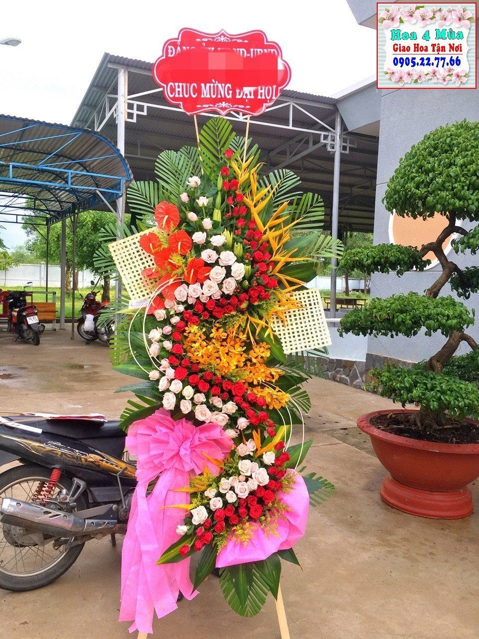 Mẫu Hoa khai trương tại điện hoa tươi huyện Ứng Hòa, Hà Nội