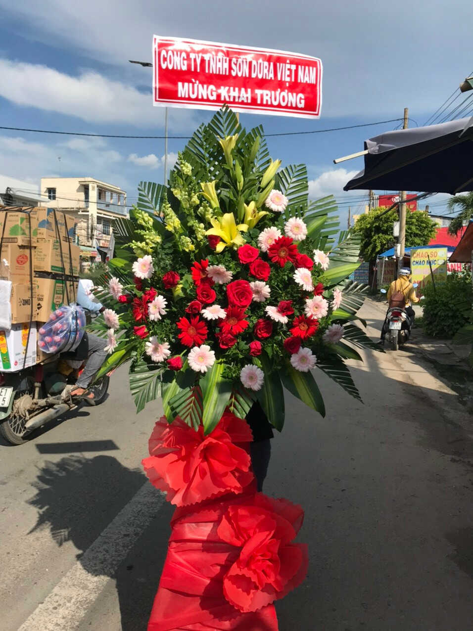 Hoa khai trương ở Tiệm hoa tươi Bến Cầu, Tây Ninh