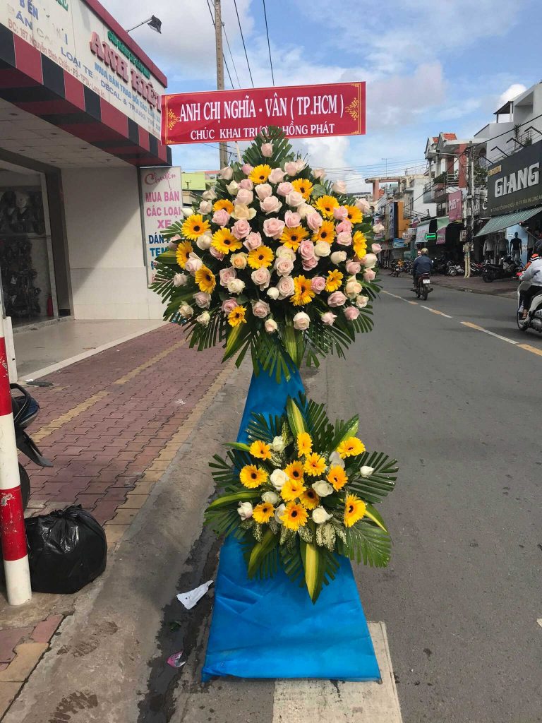 Sản phẩm hoa khai trương ưng ý tại Tiệm hoa tươi Đạ Tẻh Lâm Đồng