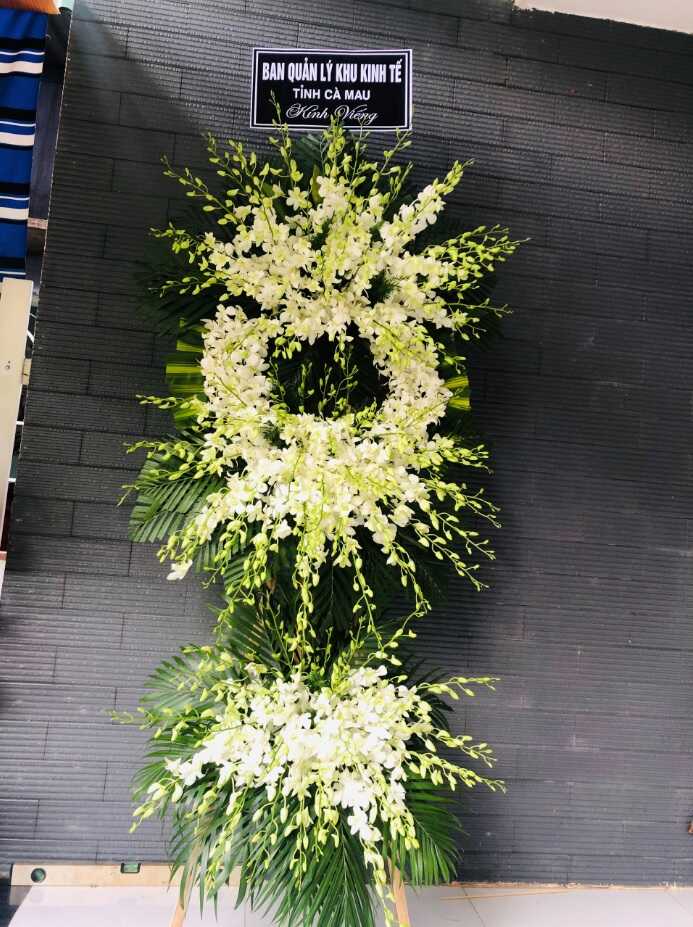 Kệ hoa đám tang ý nghĩa tại Shop hoa tươi Lạc Dương Lâm Đồng