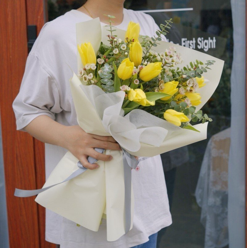Bó hoa chúc mừng sinh nhật đẹp dành cho phụ nữ tại shop hoa tươi huyện Thanh Trì, Hà Nội 