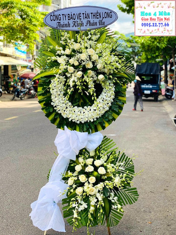 Hoa chia buồn tại shop hoa tươi huyện Phú Xuyên, Hà Nội