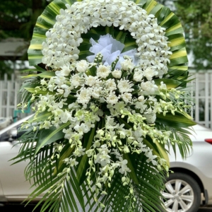 Mẫu hoa tang lễ tại shop hoa quận Đống Đa, Hà Nội