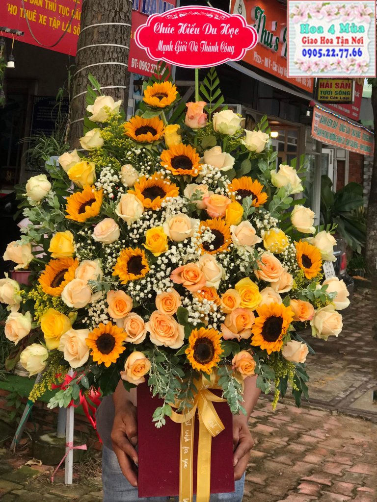 Tiệm hoa tươi quận Tây Hồ, Hà Nội có nhận giao hoa tận nhà